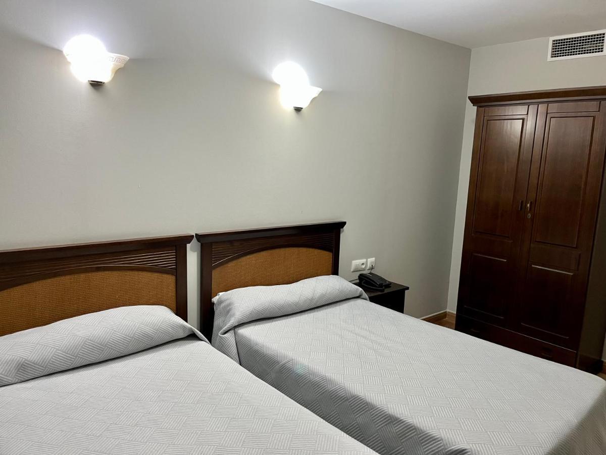 Hotel Cervantes 사프라 외부 사진